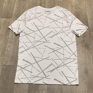 Mens NWOT Express Asymmetrical Stretch Crewneck‎ Short Sleeve Shirt